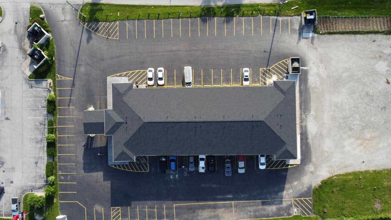 Days Inn By Wyndham Indianapolis East Post Road Dış mekan fotoğraf