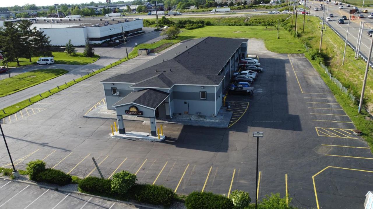 Days Inn By Wyndham Indianapolis East Post Road Dış mekan fotoğraf