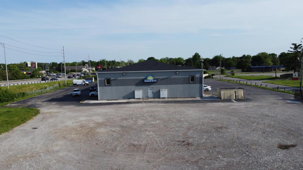 Days Inn By Wyndham Indianapolis East Post Road Dış mekan fotoğraf